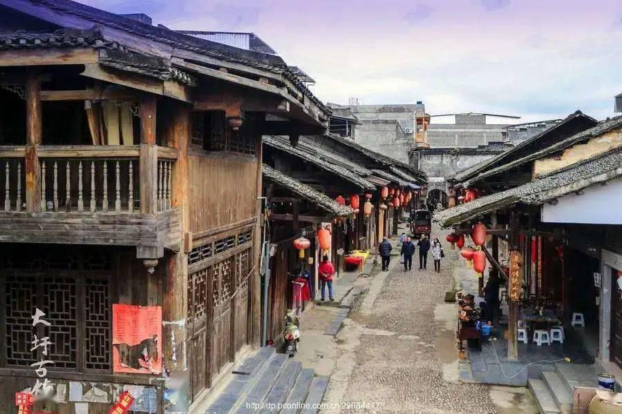 三八收到老公礼物怎么发朋友圈？游戏画面